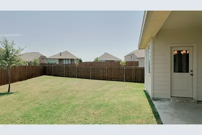319 Sedalia Trail, Justin, TX 76247 - Photo 31