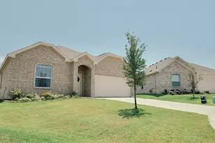 319 Sedalia Trl, Justin, TX 76247 - Photo 37