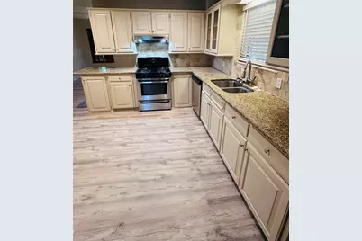 902 Crestview Drive, Sherman, TX 75092 - Photo 9