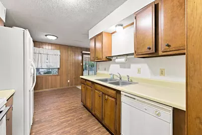 1008 Yeager Street, Honey Grove, TX 75446 - Photo 17