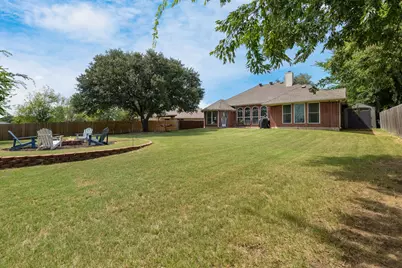 301 Carriage Lane, Saginaw, TX 76179 - Photo 35