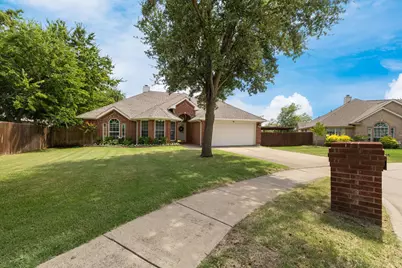 301 Carriage Lane, Saginaw, TX 76179 - Photo 31