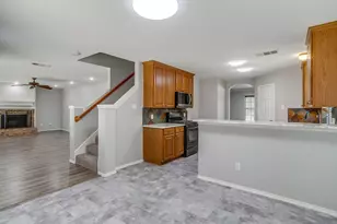 2875 Grandview Dr, Grand Prairie, TX 75052 - Photo 9