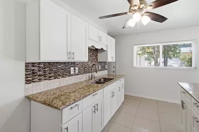 3709 Yaupon Drive, Grand Prairie, TX 75052 - Photo 11