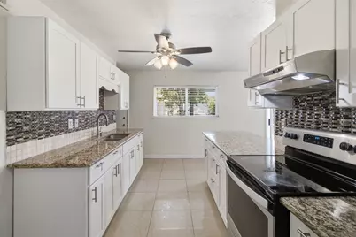 3709 Yaupon Drive, Grand Prairie, TX 75052 - Photo 9