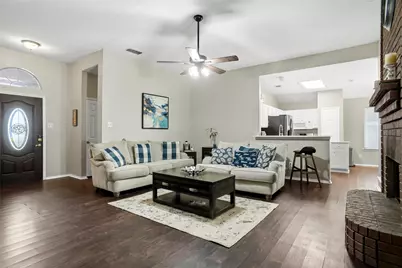 7108 Summerset Drive, Benbrook, TX 76126 - Photo 5