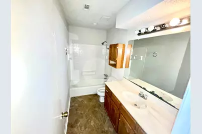 802 N Crockett Street #F, Sherman, TX 75090 - Photo 5