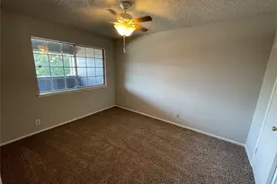 802 N Crockett St, Sherman, TX 75090 - Photo 3