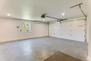 104 Pontiac Dr, Lake Kiowa, TX 76240 - Photo 27