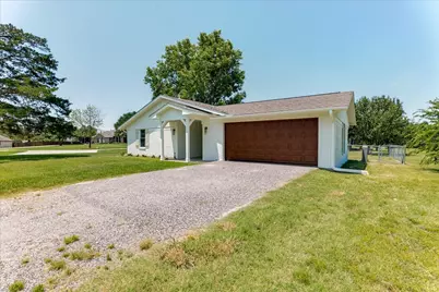 104 Pontiac Drive, Lake Kiowa, TX 76240 - Photo 3