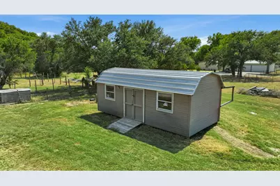 100 Shady Oaks Drive, Mineral Wells, TX 76067 - Photo 33