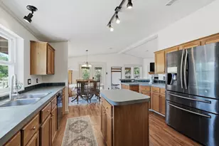 100 Shady Oaks Dr, Mineral Wells, TX 76067 - Photo 15
