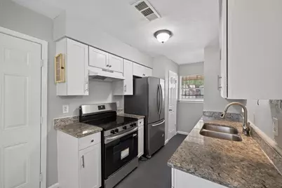 3250 Pacesetter Drive, Dallas, TX 75241 - Photo 5