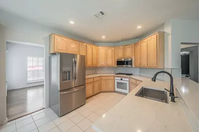 10503 Waters Drive, Irving, TX 75063 - Photo 11