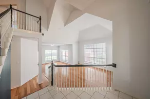 10503 Waters Dr, Irving, TX 75063 - Photo 5
