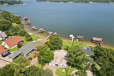 140 Pin Oak Drive, Mabank, TX 75156 - Photo 1