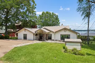 140 Pinoak Dr, Mabank, TX 75156 - Photo 1