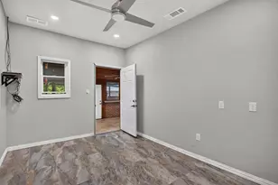 335 Avenue I, Dallas, TX 75203 - Photo 19
