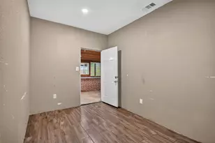 335 Avenue I, Dallas, TX 75203 - Photo 17