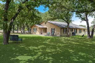 703 Robin Ln, Argyle, TX 76226 - Photo 11