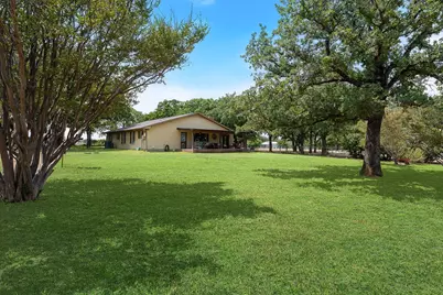 703 Robin Lane, Argyle, TX 76226 - Photo 13