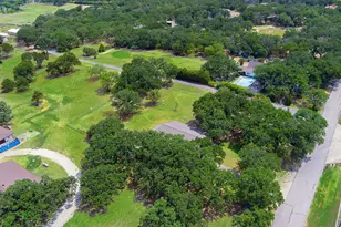 703 Robin Ln, Argyle, TX 76226 - Photo 7