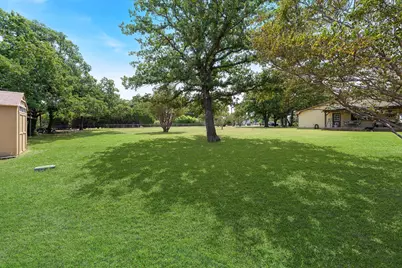 703 Robin Lane, Argyle, TX 76226 - Photo 7