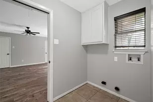 3044 Oak Ridge Rd, Crawford, TX 76638 - Photo 17