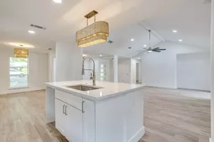 8613 Marys Creek Dr, Benbrook, TX 76116 - Photo 15