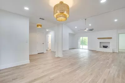 8613 Marys Creek Drive, Benbrook, TX 76116 - Photo 7