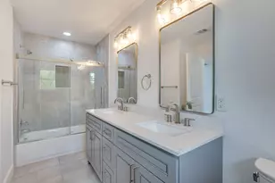 8613 Marys Creek Dr, Benbrook, TX 76116 - Photo 23