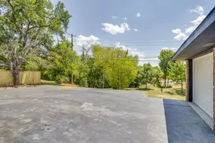 8613 Marys Creek Dr, Benbrook, TX 76116 - Photo 39