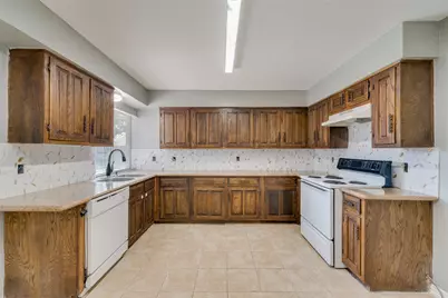 209 N Saint Johns Drive, Richardson, TX 75081 - Photo 13