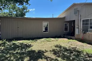 1409 W 13th St, Cisco, TX 76437 - Photo 5