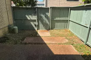 2633 McCart Ave, Fort Worth, TX 76110 - Photo 19