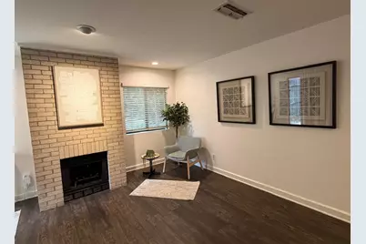 2633 McCart Avenue, Fort Worth, TX 76110 - Photo 5