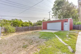 332 W Hallmark Dr, Fort Worth, TX 76134 - Photo 19