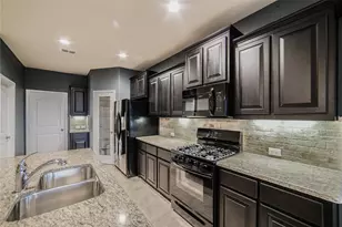 4004 Stonetrail Dr, Denton, TX 76210 - Photo 7