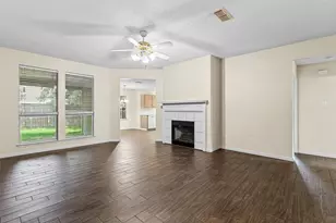 412 Dakota Dr, Joshua, TX 76058 - Photo 3