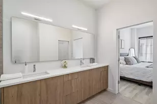 1767 Novela Wy, Dallas, TX 75215 - Photo 11