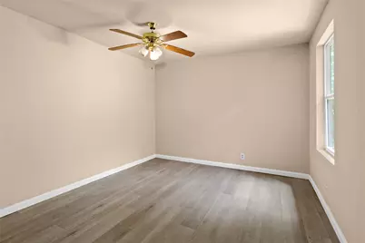 708 E Commerce, Mexia, TX 76667 - Photo 11