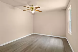 708 E Commerce, Mexia, TX 76667 - Photo 11