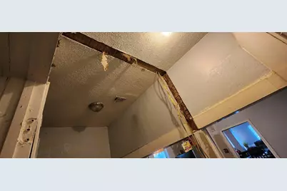 1320 Elm Wood Avenue, Fort Worth, TX 76104 - Photo 9