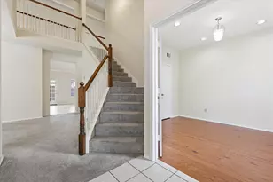 105 Dorsett Dr, Irving, TX 75063 - Photo 7