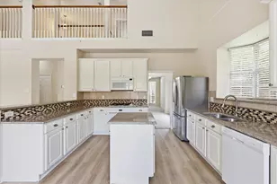 105 Dorsett Dr, Irving, TX 75063 - Photo 19