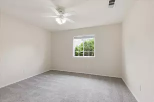 105 Dorsett Dr, Irving, TX 75063 - Photo 33