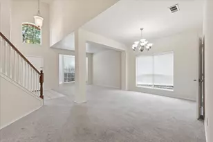 105 Dorsett Dr, Irving, TX 75063 - Photo 5