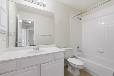 105 Dorsett Drive, Irving, TX 75063 - Photo 37