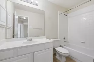 105 Dorsett Dr, Irving, TX 75063 - Photo 37