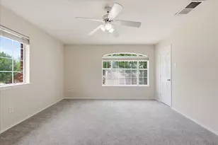 105 Dorsett Dr, Irving, TX 75063 - Photo 35
